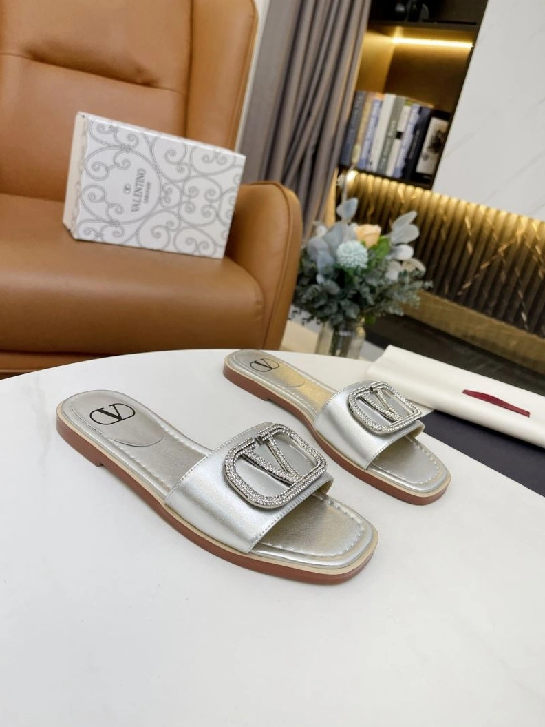 Sleek Vxlxntino Slippers 230018