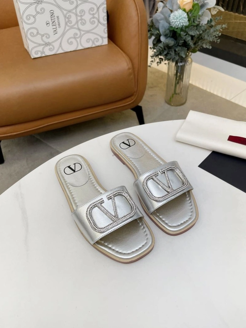 Sleek Vxlxntino Slippers 230018