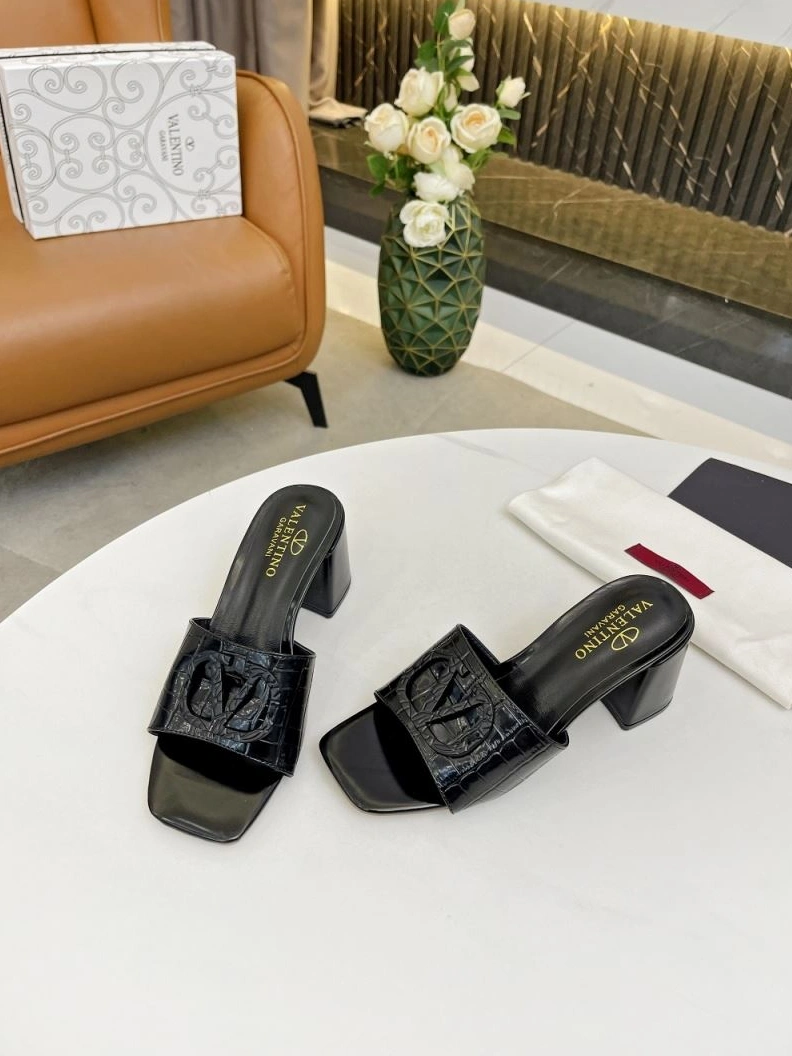 Reliable Vxlxntino Slippers 229995