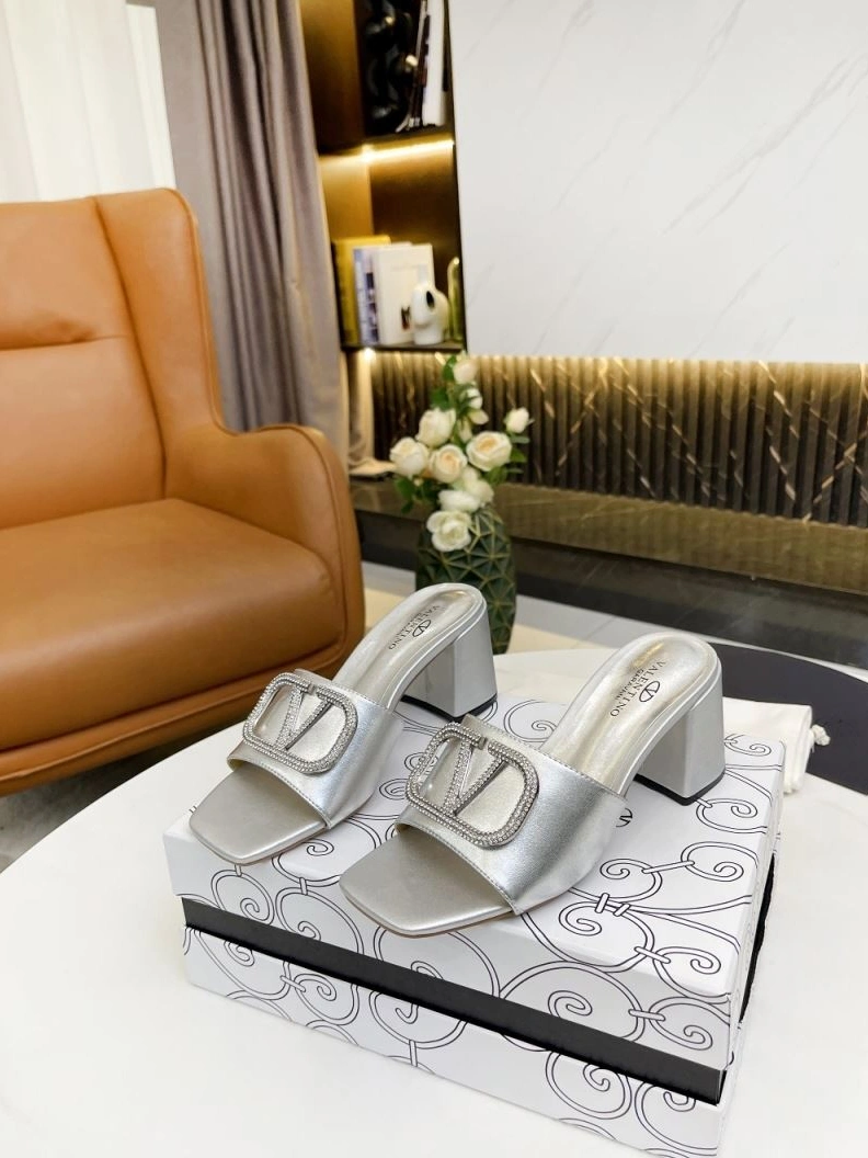 UrbanStyle Vxlxntino Slippers 229990
