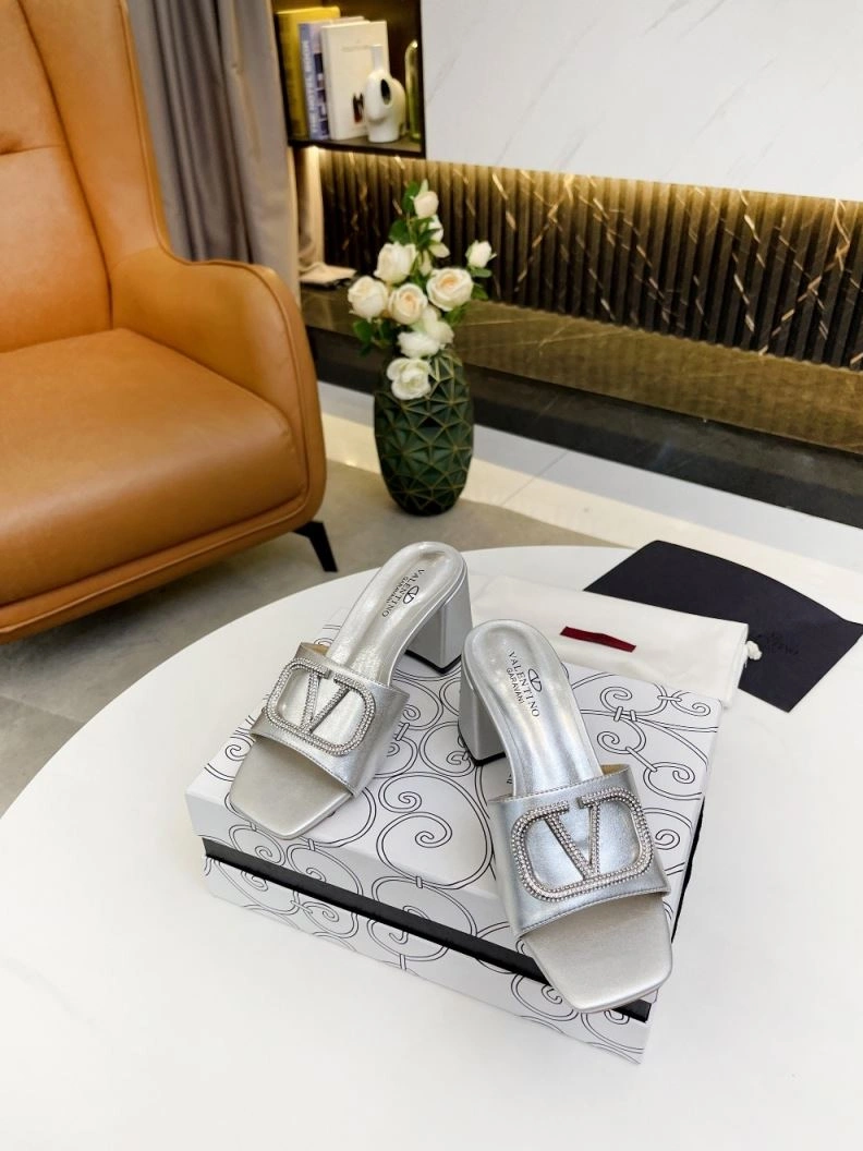 UrbanStyle Vxlxntino Slippers 229990