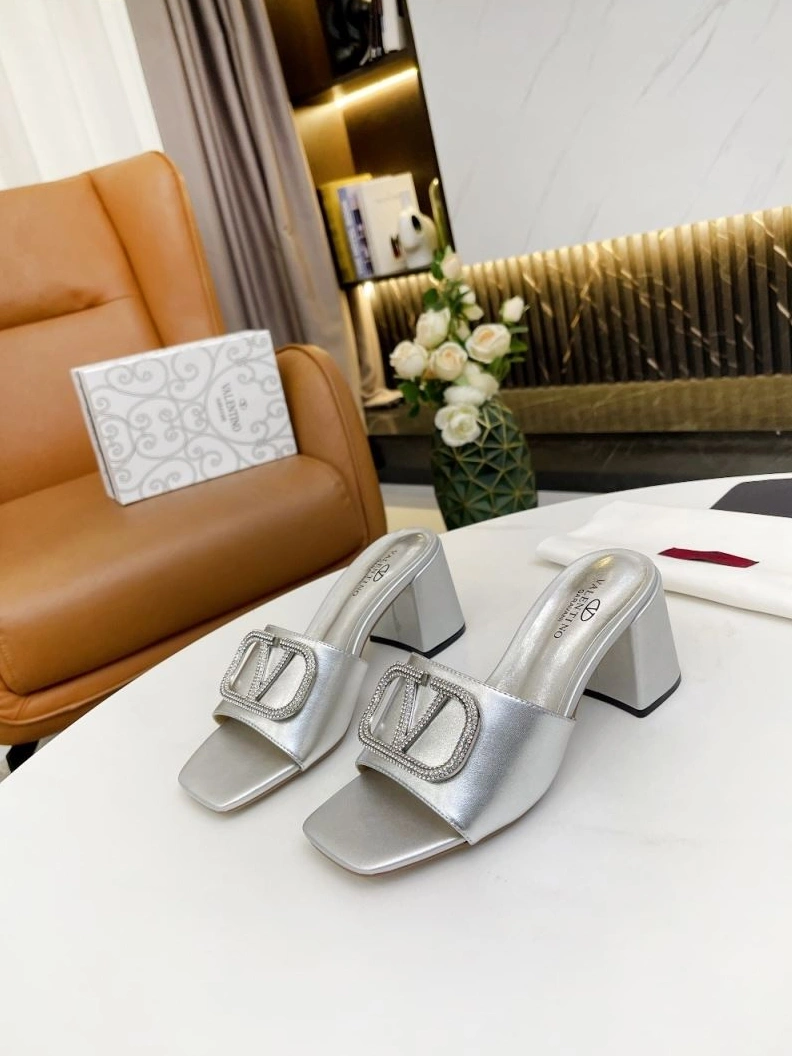 UrbanStyle Vxlxntino Slippers 229990