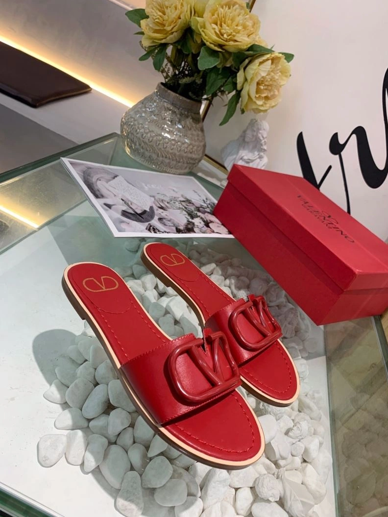 Resilient Vxlxntino Slippers 229983