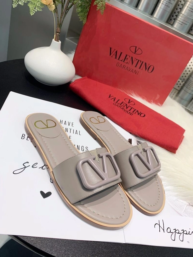 Reliable Vxlxntino Slippers 229985
