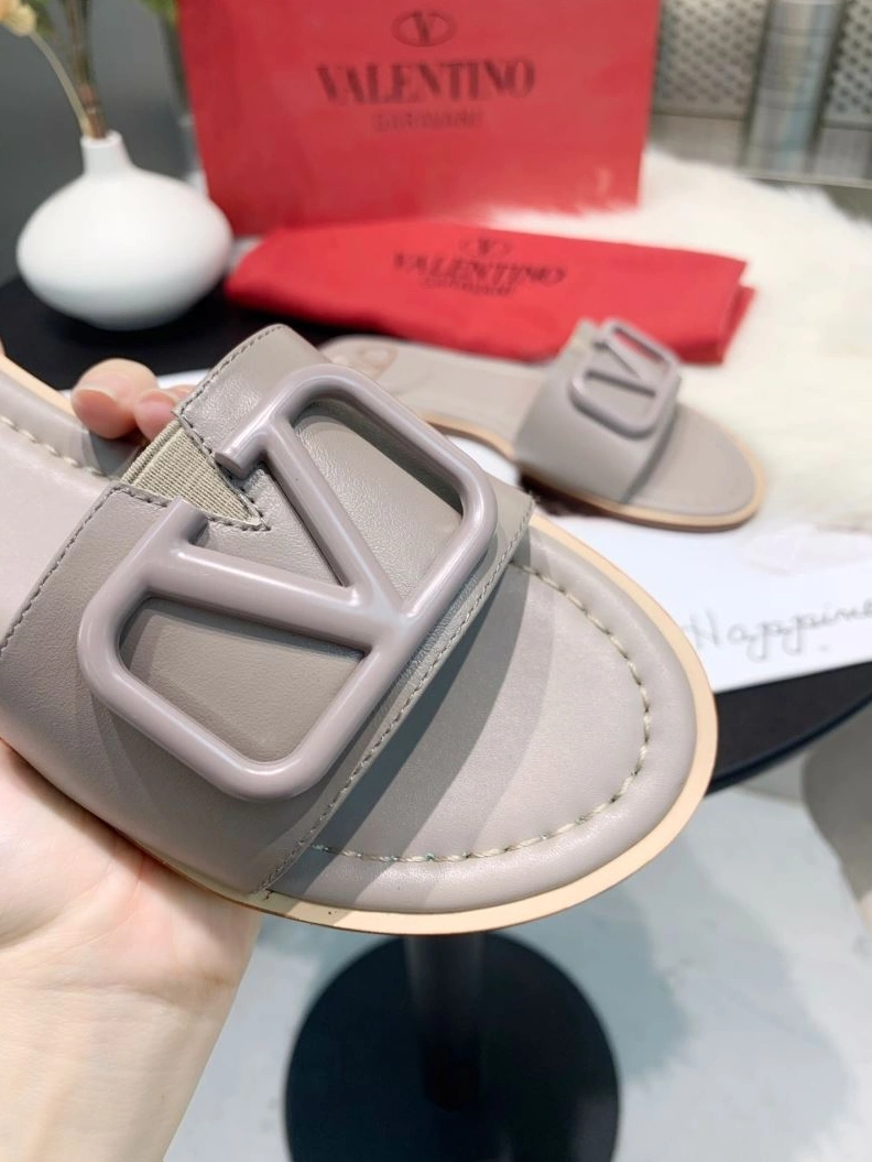 Reliable Vxlxntino Slippers 229985