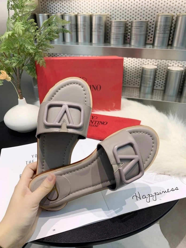 Reliable Vxlxntino Slippers 229985