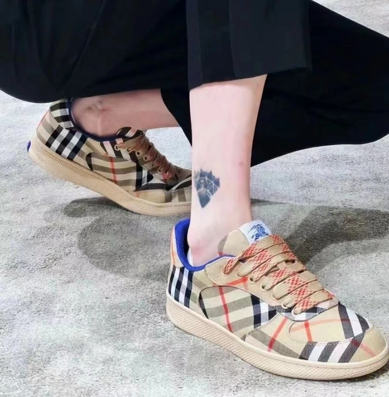 Comfortable Bxrbxrry Sneakers 114920