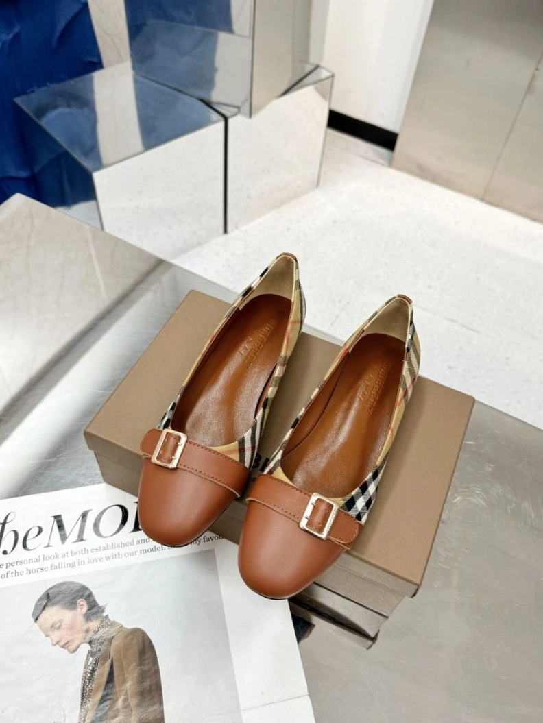 SportInspired Bxrbxrry Flat Shoes 114959