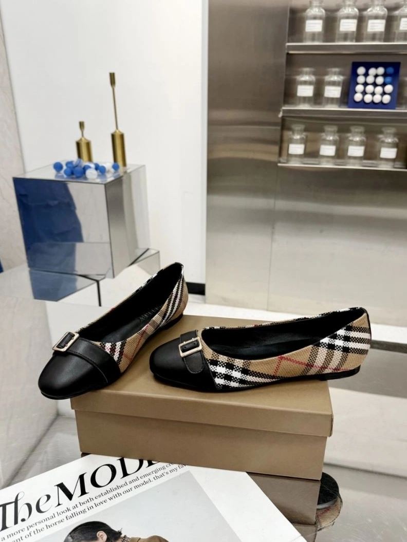Vibrant Bxrbxrry Flat Shoes 114960