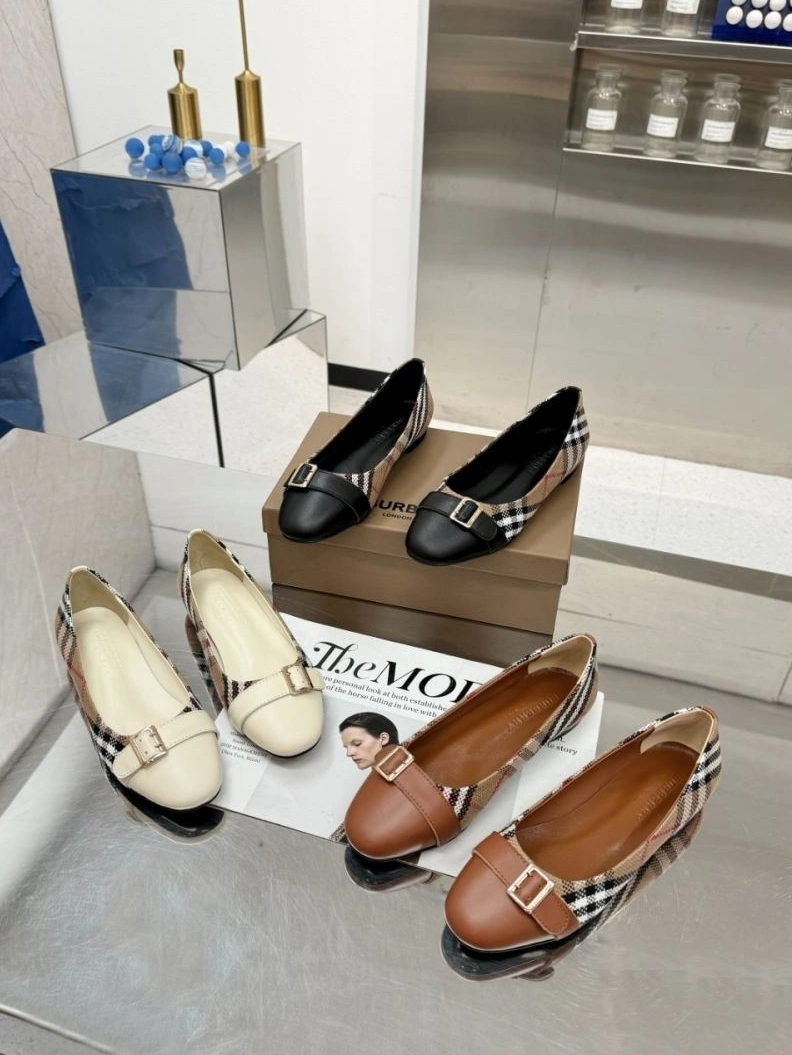 Vibrant Bxrbxrry Flat Shoes 114960