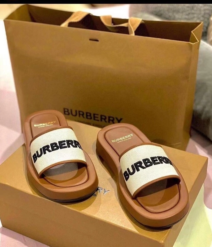 Bxrbxrry Slippers Vibrant 114948