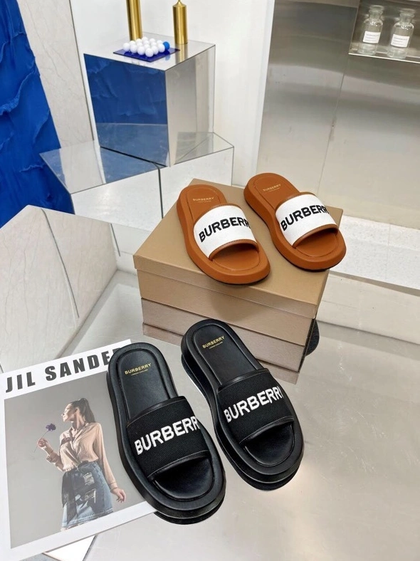 Vibrant Bxrbxrry Slippers 114950