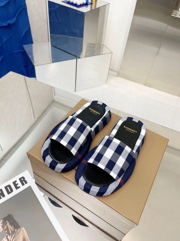 Popular Bxrbxrry Slippers 114946