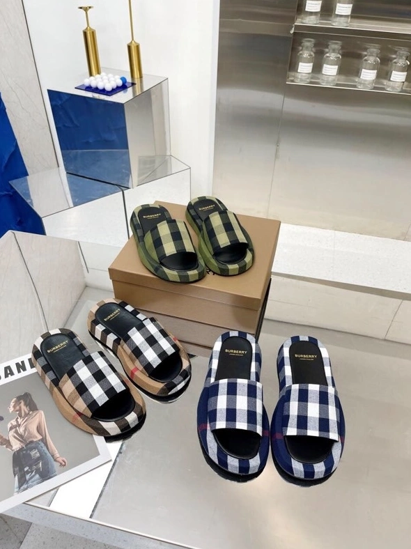 Popular Bxrbxrry Slippers 114946