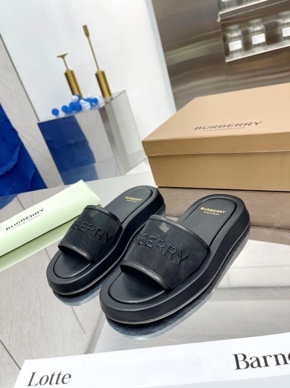 Modern Bxrbxrry Slippers 114944