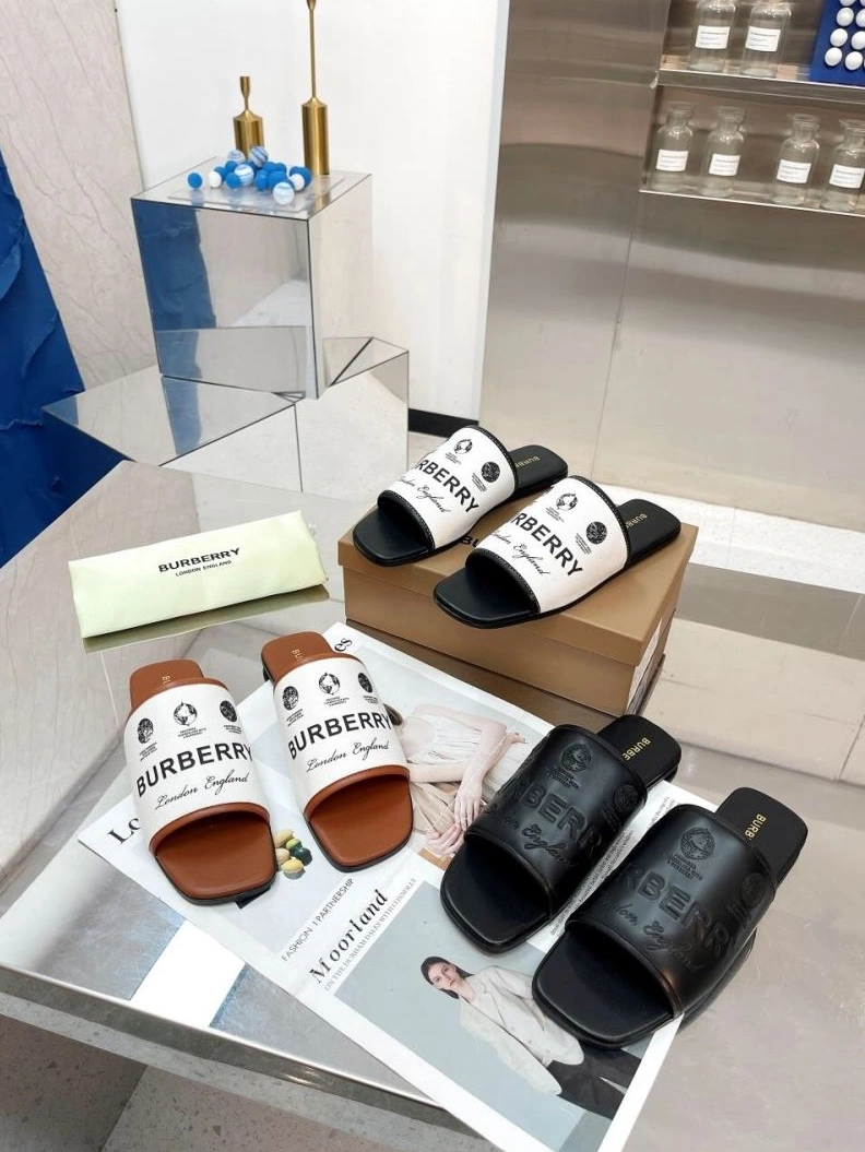 Bxrbxrry Slippers WellDesigned 114938