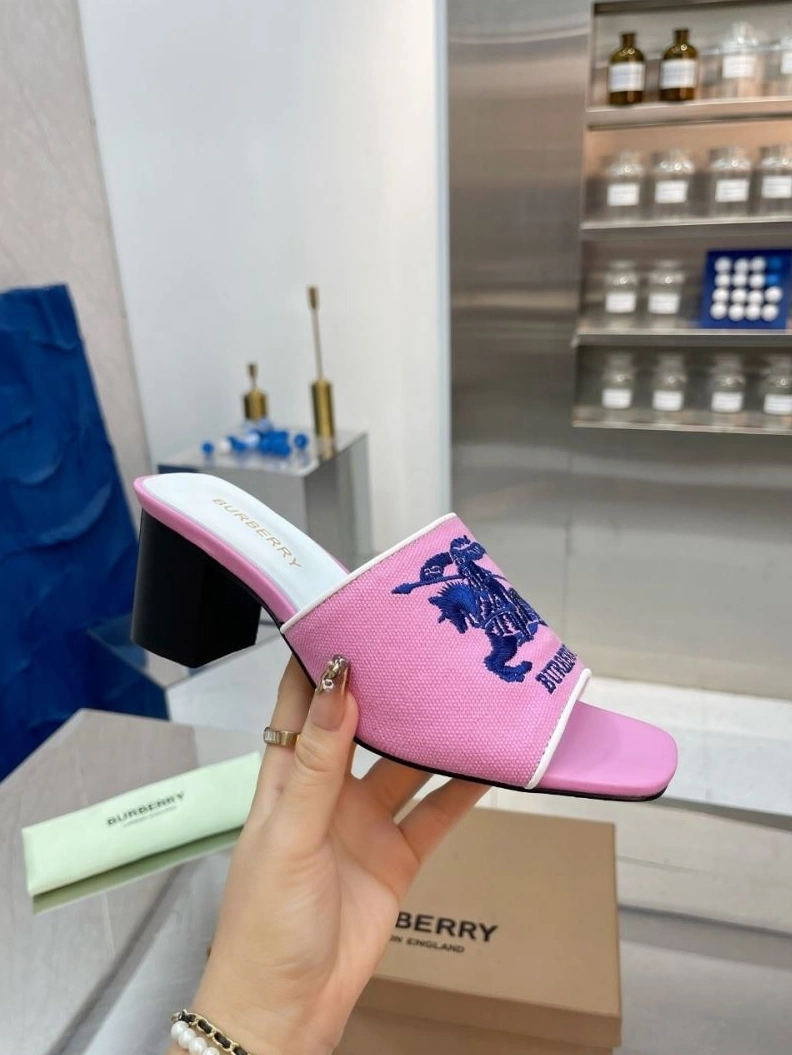 ModernLook Bxrbxrry Slippers 114927