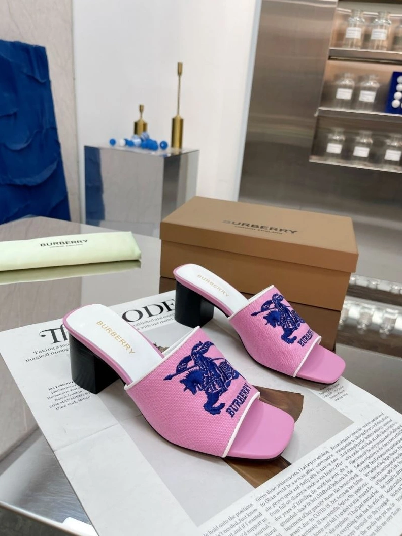 ModernLook Bxrbxrry Slippers 114927