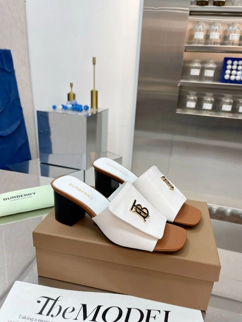 Breathable Bxrbxrry Slippers 114933