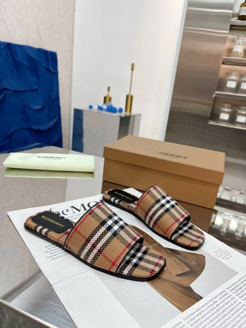 Bxrbxrry Slippers Compact 114922