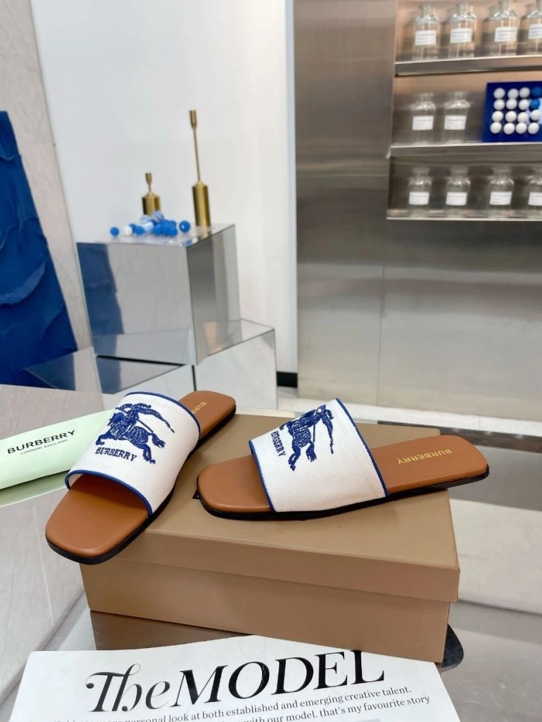 Bold Bxrbxrry Slippers 114913