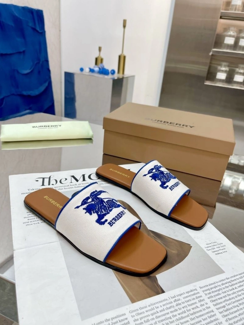 Bold Bxrbxrry Slippers 114913