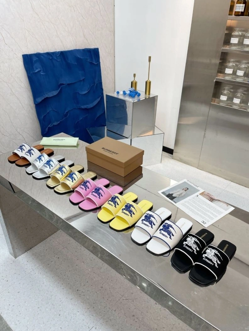 Bold Bxrbxrry Slippers 114913
