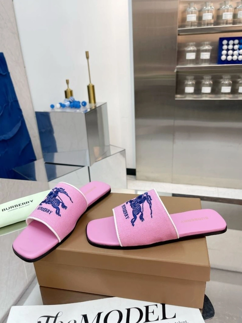 Bxrbxrry Slippers Resilient 114909