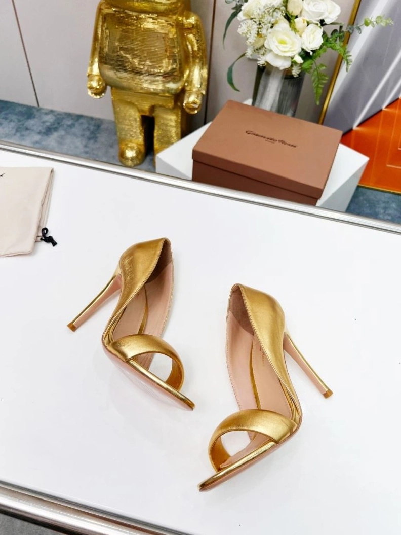 Trendsetting Othxr High Heels 213170
