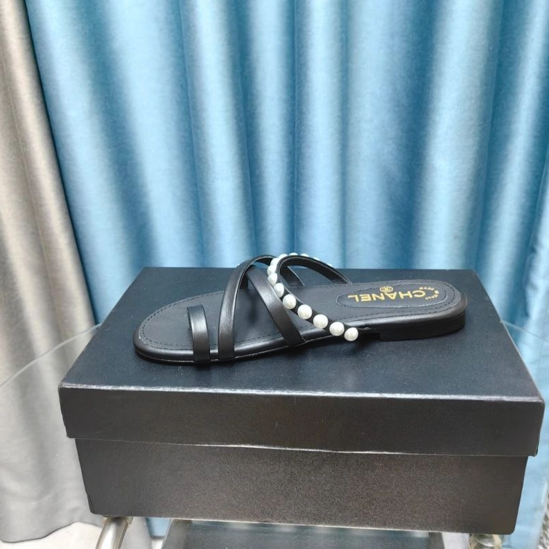 Chxnxl Slippers WellDesigned 122411
