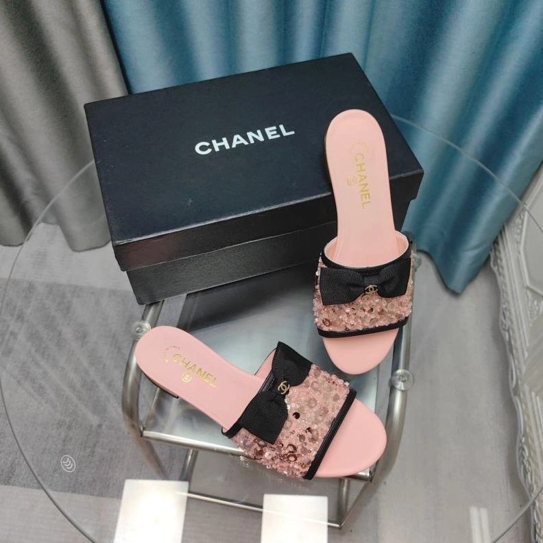 EasyMatch Chxnxl Slippers 122399