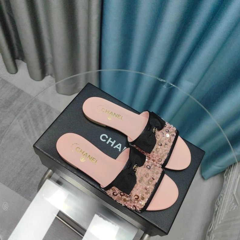 EasyMatch Chxnxl Slippers 122399