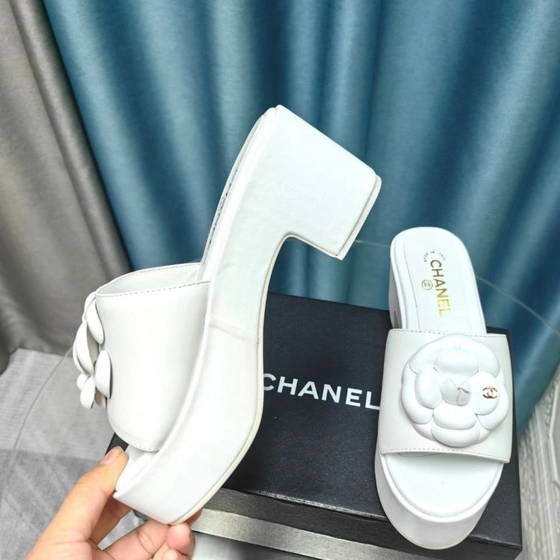 Cozy Chxnxl Slippers 122393
