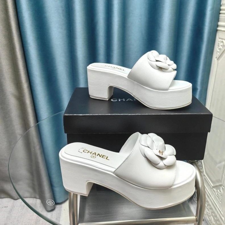 Cozy Chxnxl Slippers 122393