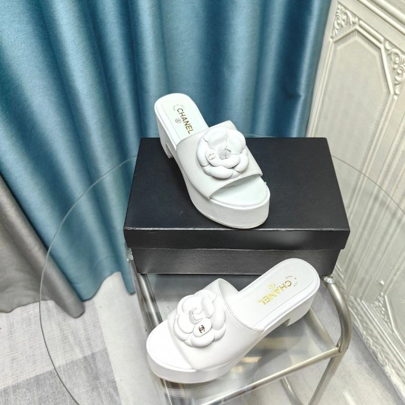 Cozy Chxnxl Slippers 122393