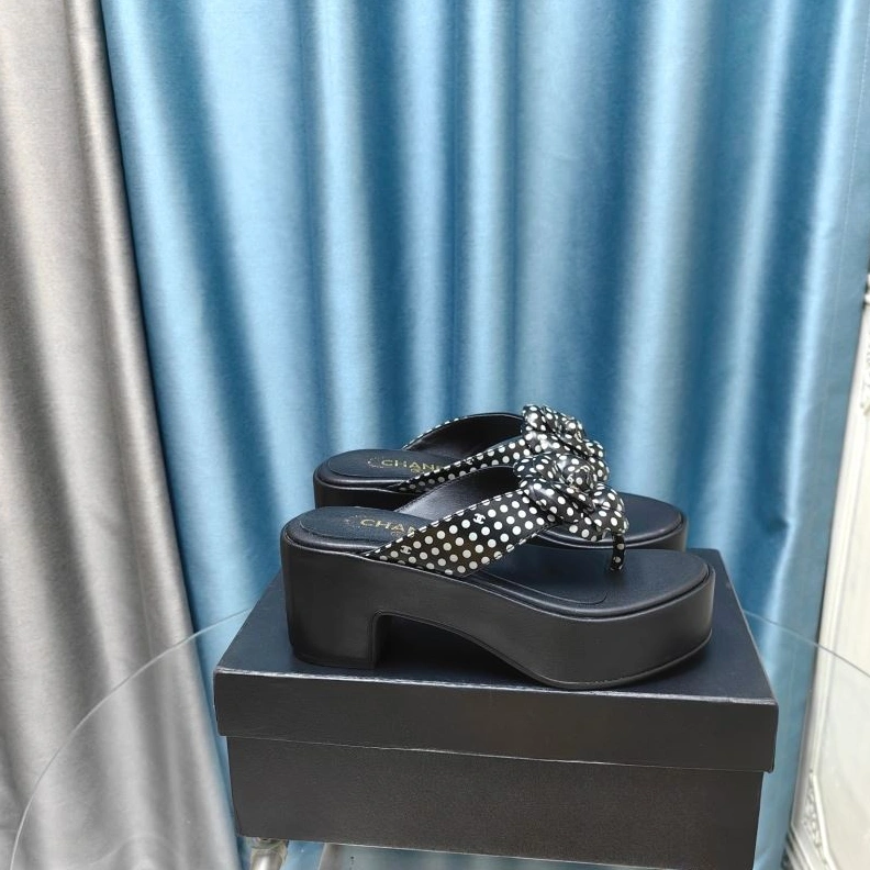 Chxnxl Slippers Functional 122392