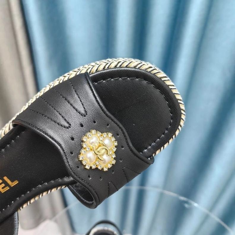 Sleek Chxnxl Sandals 122829