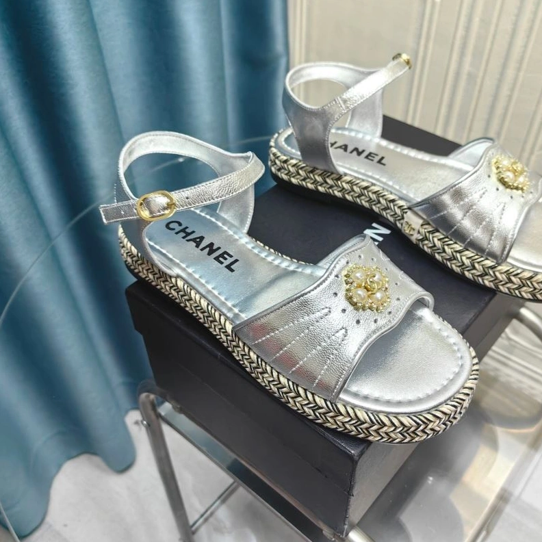 UrbanStyle Chxnxl Sandals 122821