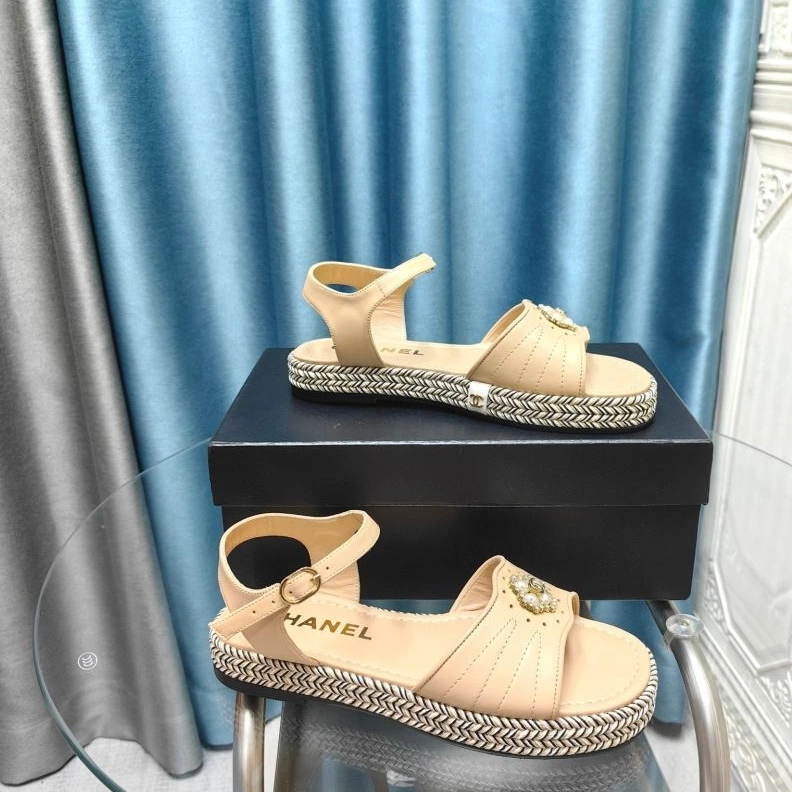 EyeCatching Chxnxl Sandals 122816
