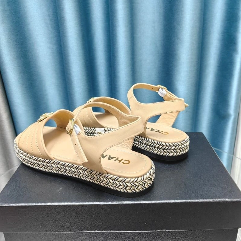 EyeCatching Chxnxl Sandals 122816