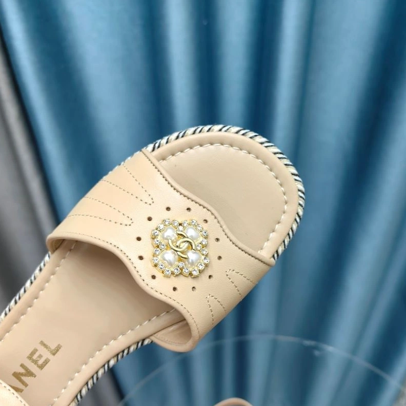 EyeCatching Chxnxl Sandals 122816