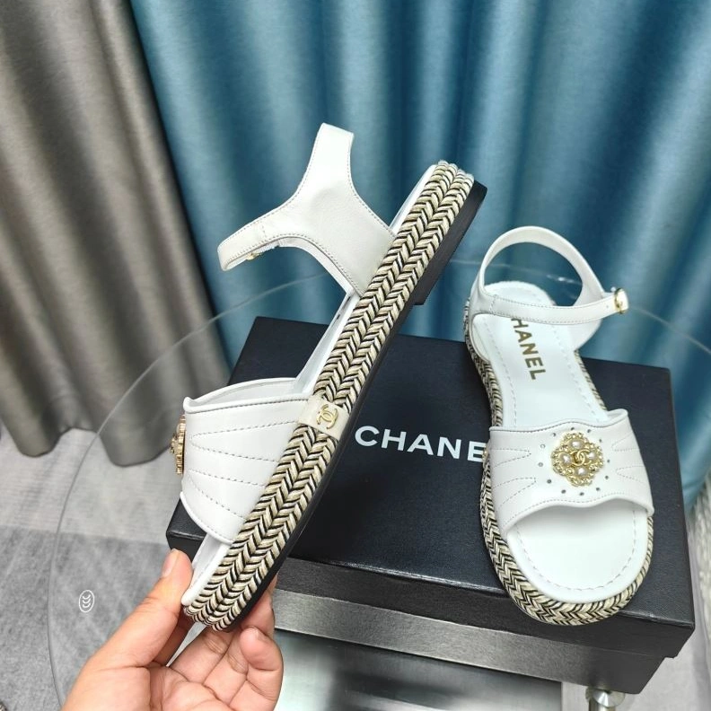 Compact Chxnxl Sandals 122815