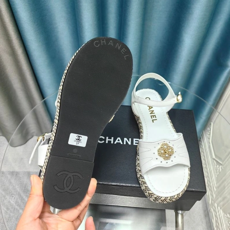 Compact Chxnxl Sandals 122815