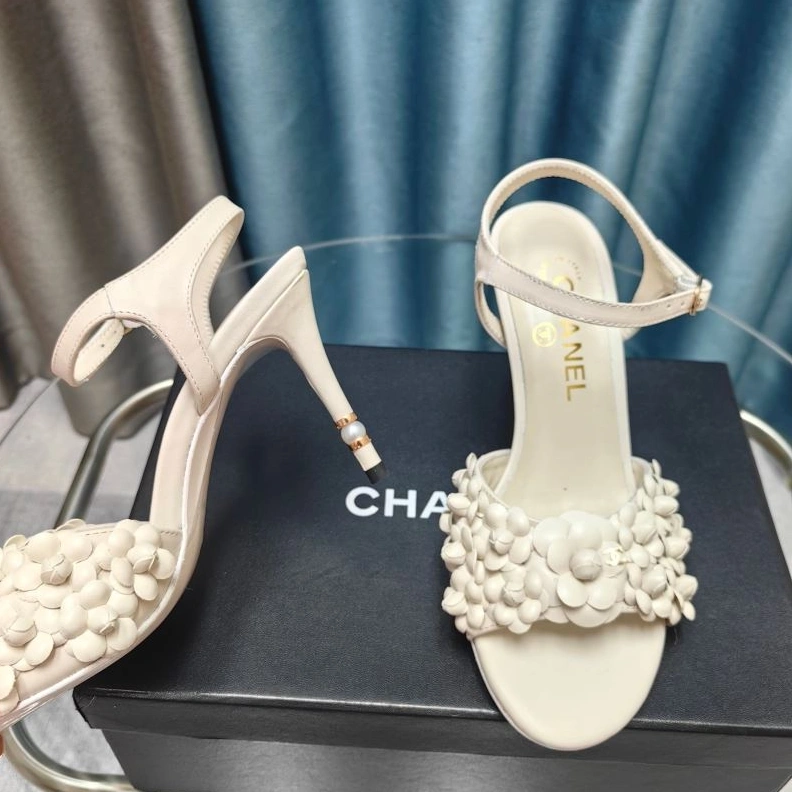 Resilient Chxnxl Sandals 122810