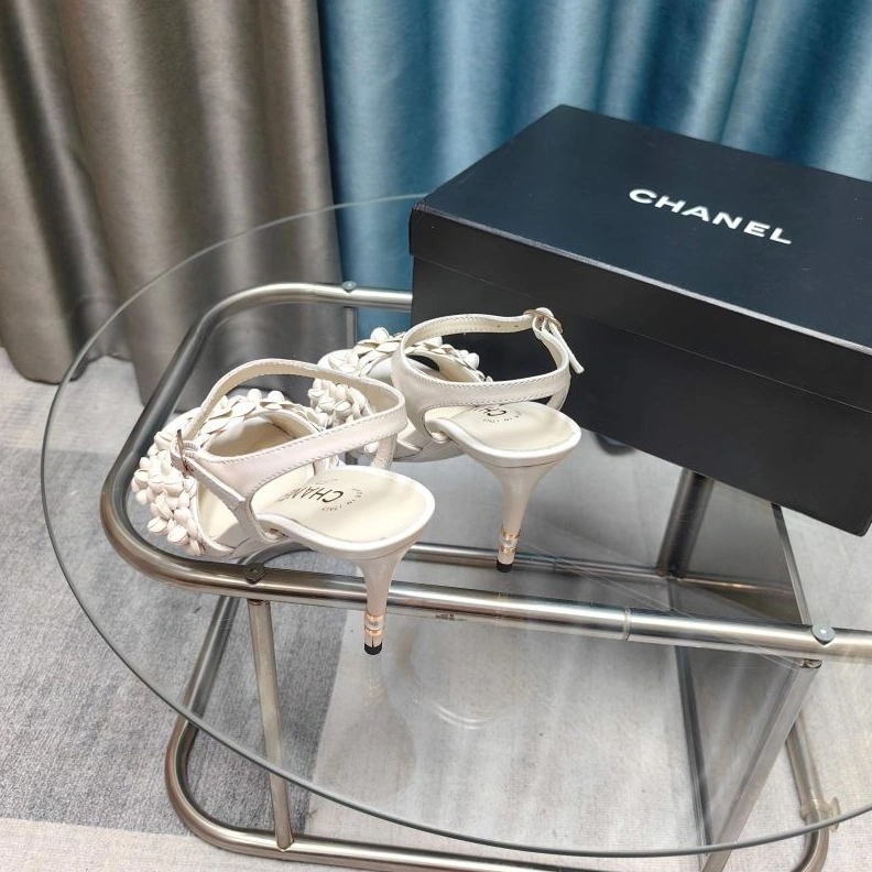 Resilient Chxnxl Sandals 122810