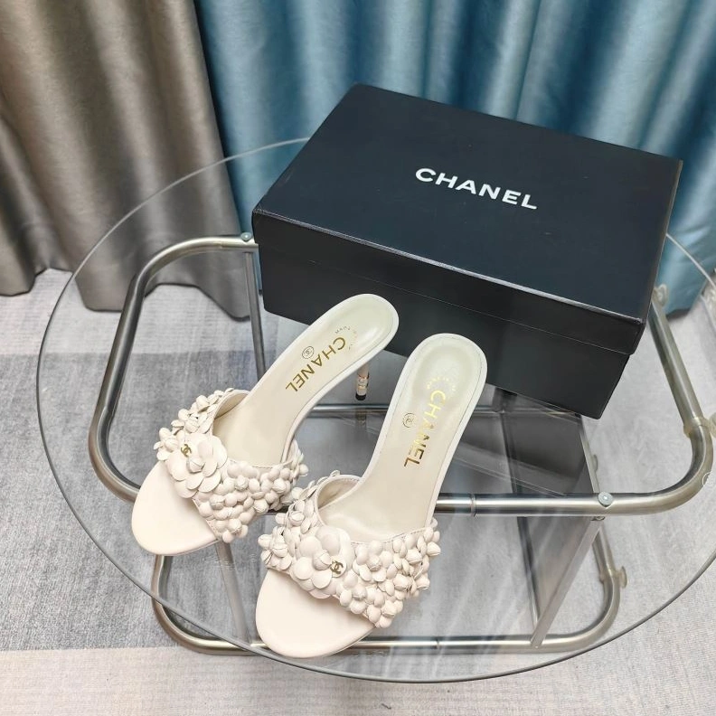 Fashionable Chxnxl Slippers 122375