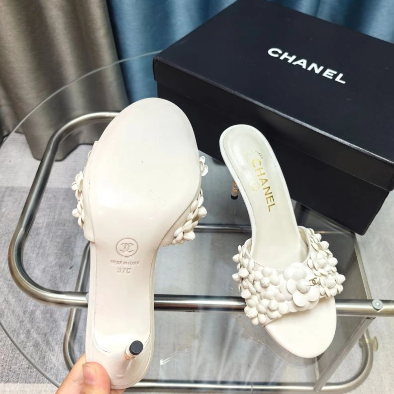 Fashionable Chxnxl Slippers 122375