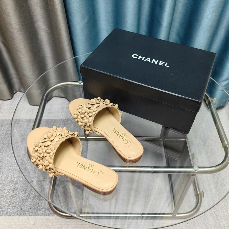 EasyMatch Chxnxl Slippers 122370