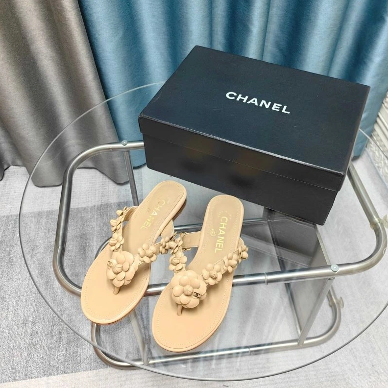 GoodFit Chxnxl Slippers 122356