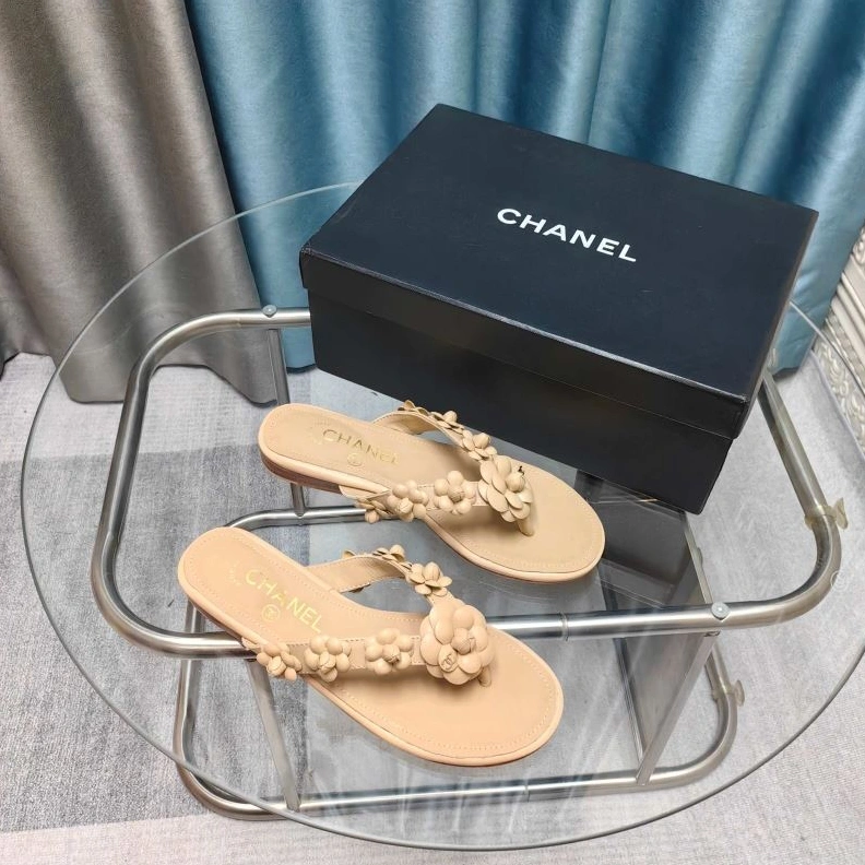GoodFit Chxnxl Slippers 122356